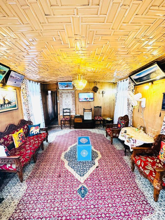 Bed and Breakfast Houseboat New Retreat Group Srīnagar Exterior foto